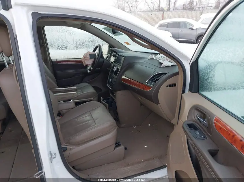 2016 CHRYSLER TOWN & COUNTRY TOURING