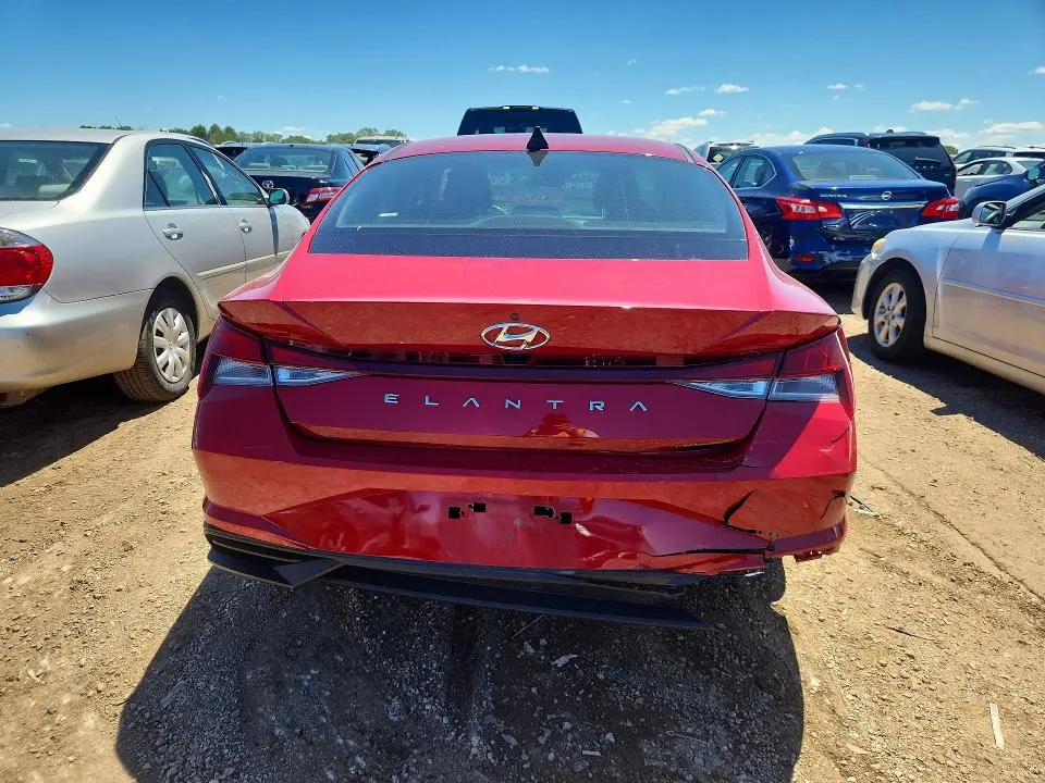 2023 HYUNDAI ELANTRA SEL  