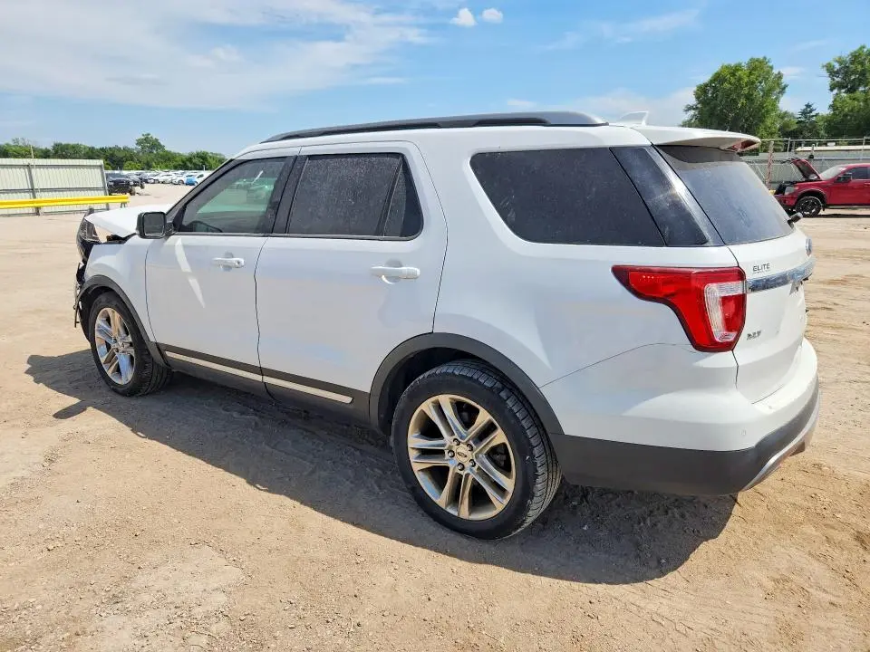 2017 FORD EXPLORER XLT  
