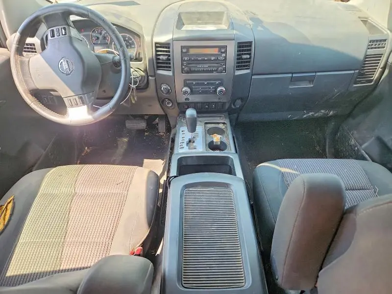 2012 NISSAN TITAN SV  
