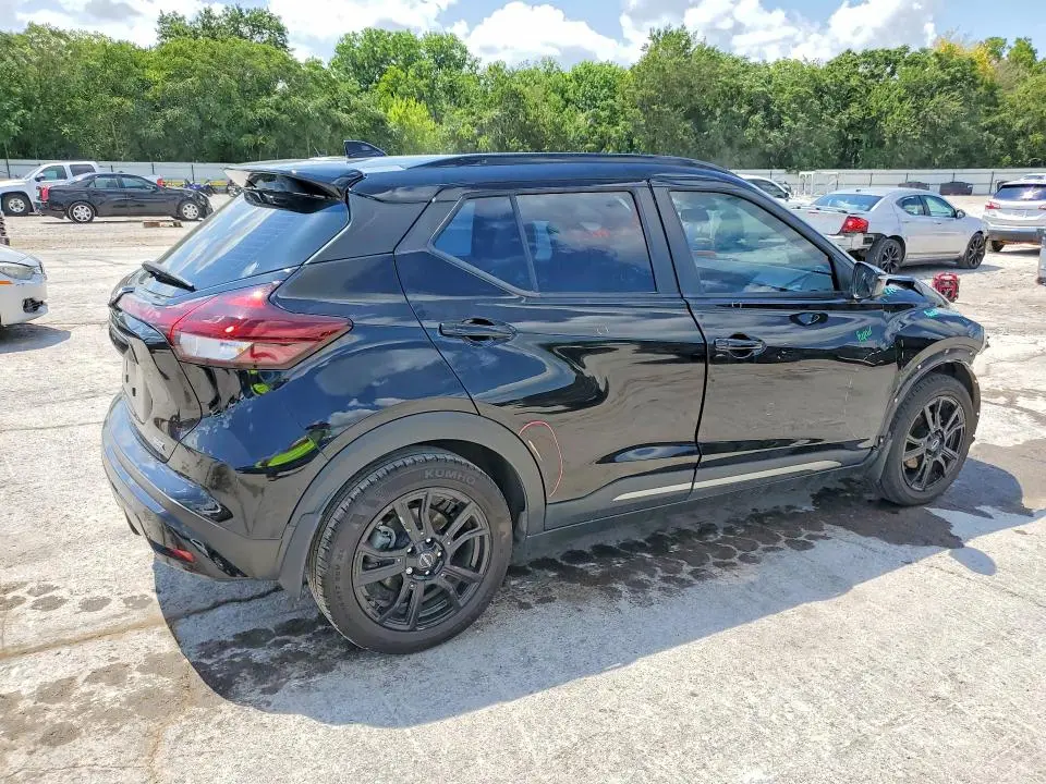 2023 NISSAN KICKS SR  
