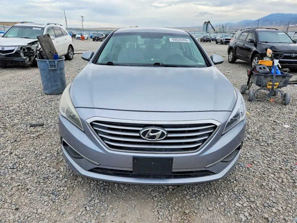 2017 HYUNDAI SONATA SE  