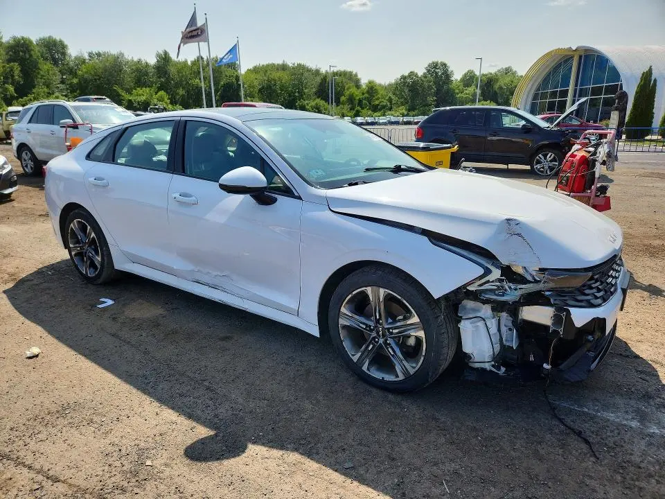 2022 KIA K5 EX  