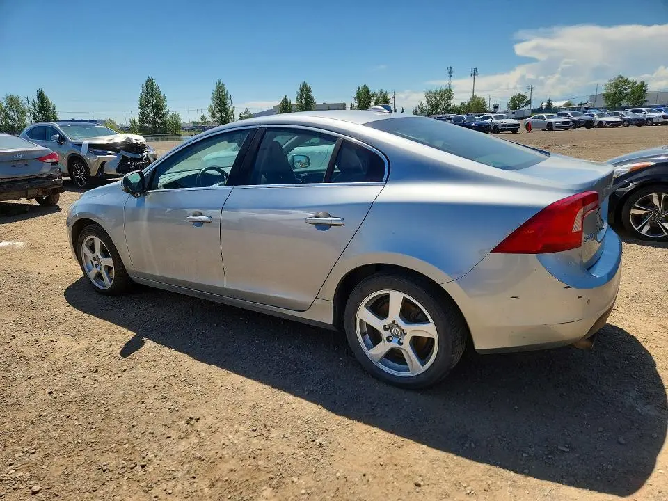 2013 VOLVO S60 T5  