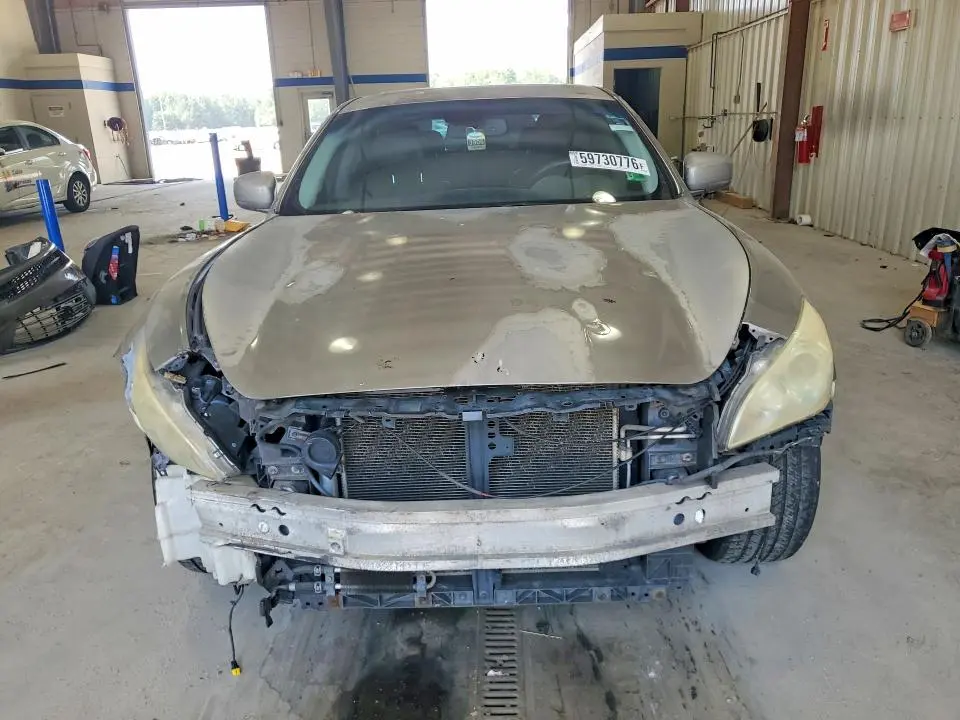 2011 INFINITI M37 X  