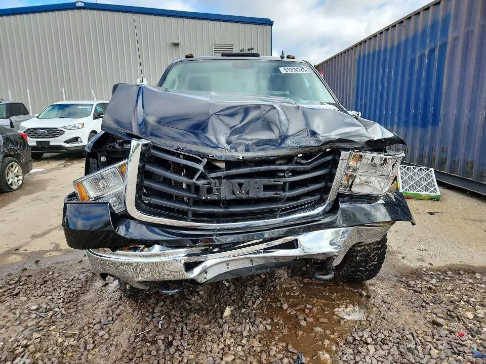 2010 GMC SIERRA K2500 SLE  