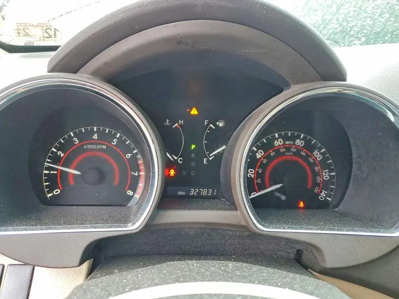 2010 TOYOTA HIGHLANDER SE  