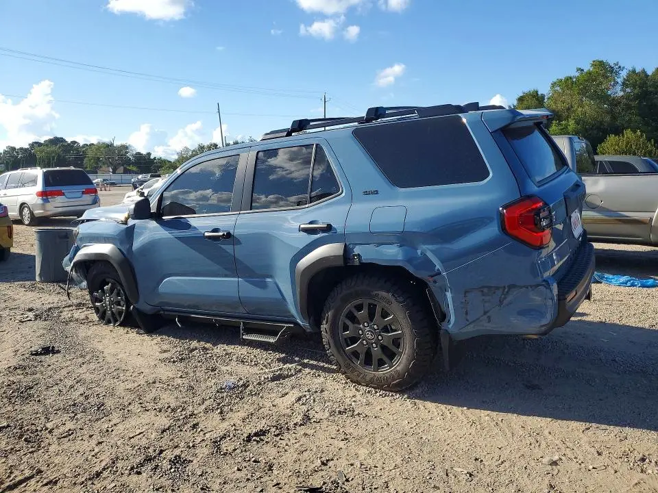 2026 TOYOTA 4RUNNER SR5  