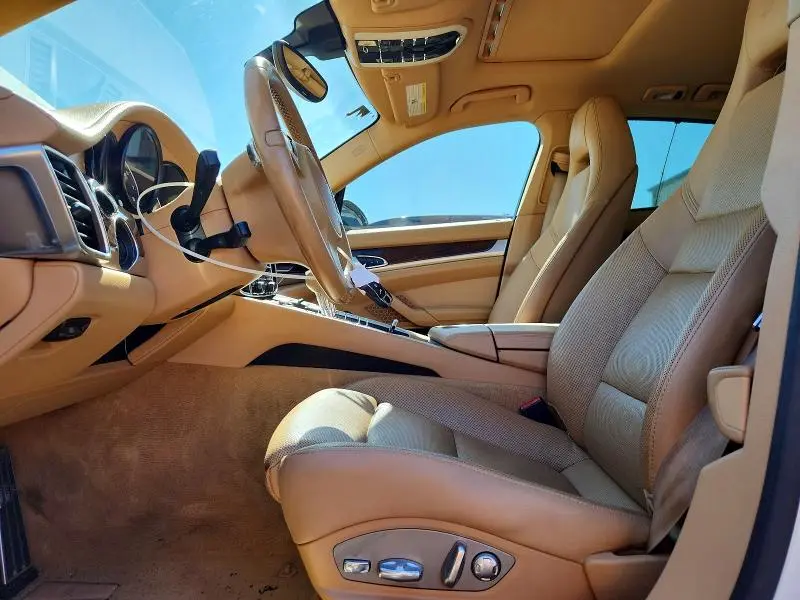 2015 PORSCHE PANAMERA 2  