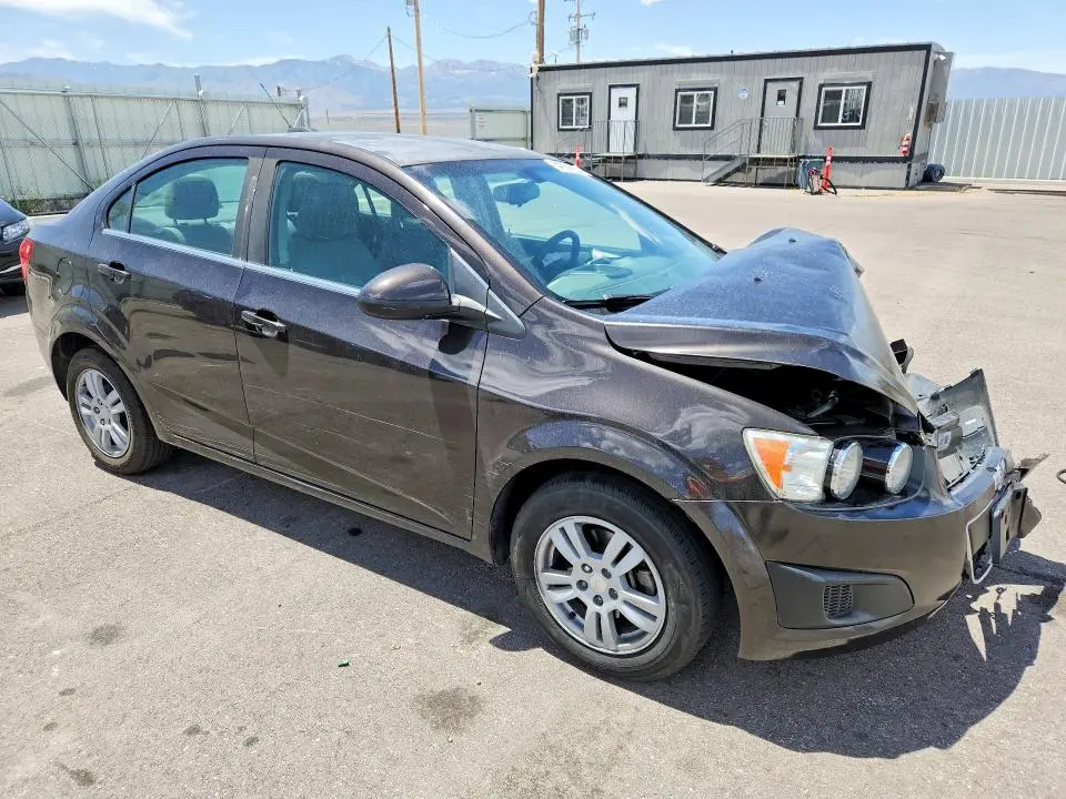 2015 CHEVROLET SONIC LT  