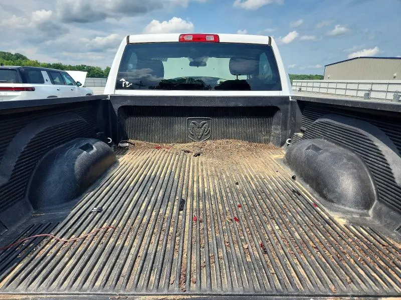 2013 RAM 1500 ST  