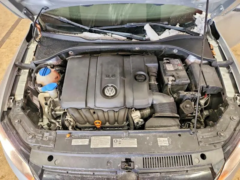 2012 VOLKSWAGEN PASSAT S  