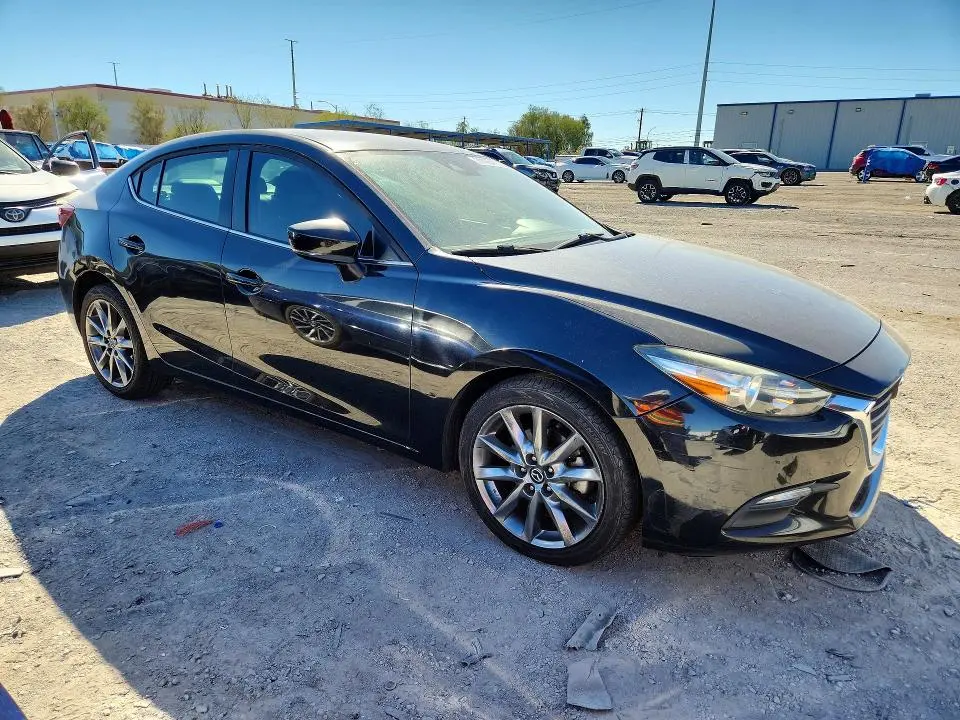 2018 MAZDA 3 TOURING  