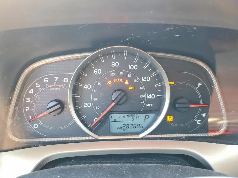 2013 TOYOTA RAV4 XLE  