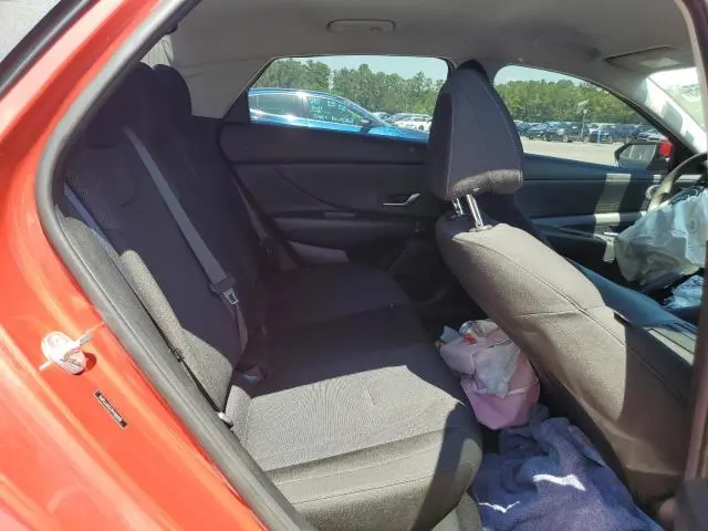 2023 HYUNDAI ELANTRA SE  