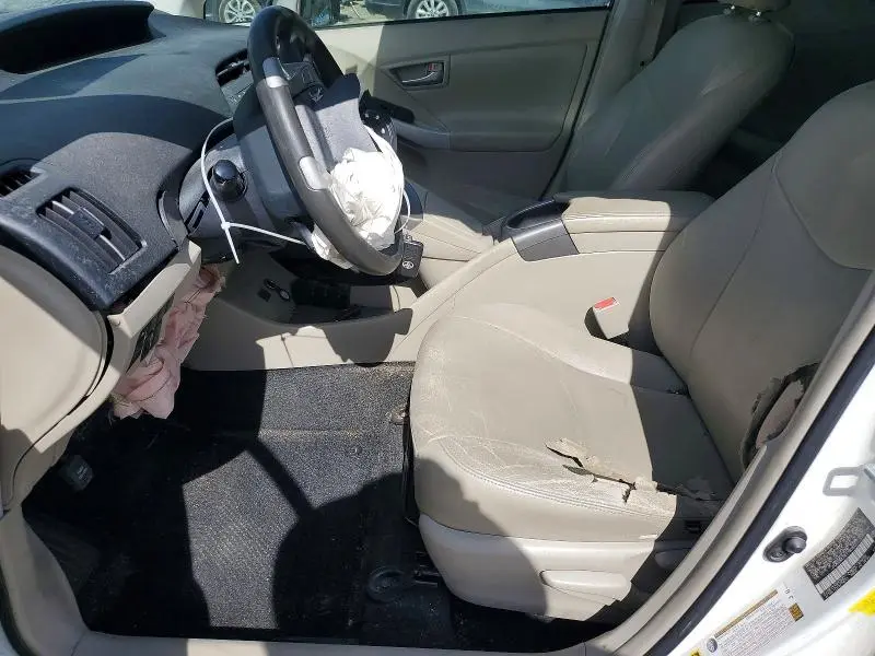 2014 TOYOTA PRIUS ONE  