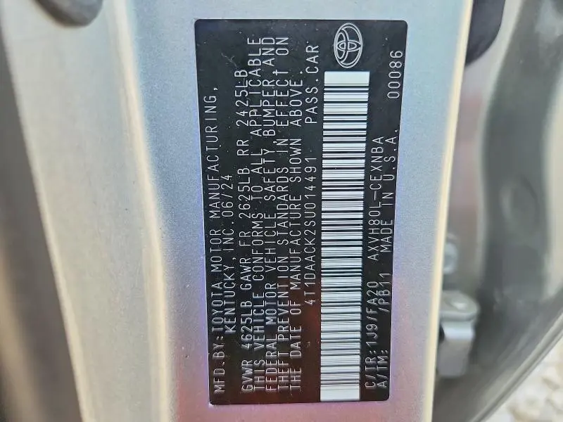 2025 TOYOTA CAMRY LE  