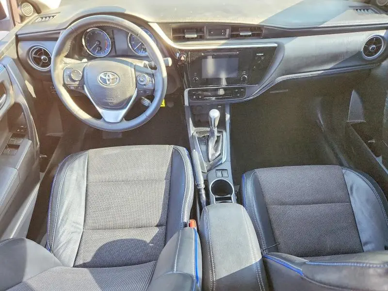 2017 TOYOTA COROLLA SE  