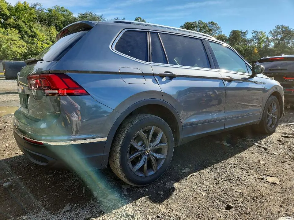 2023 VOLKSWAGEN TIGUAN SE  