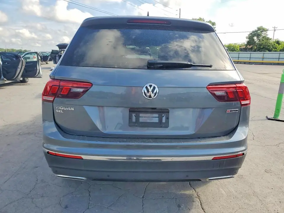2021 VOLKSWAGEN TIGUAN SE  