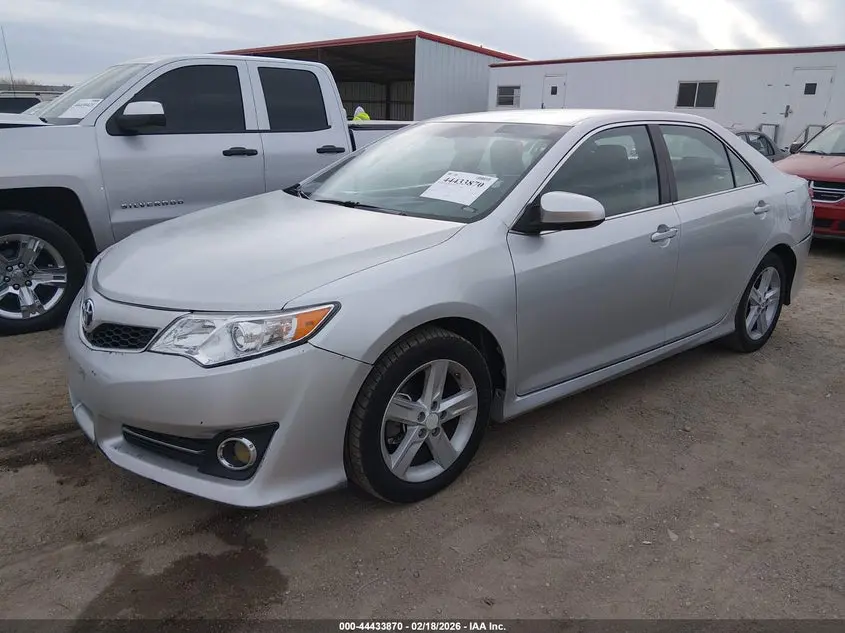 2013 TOYOTA CAMRY SE