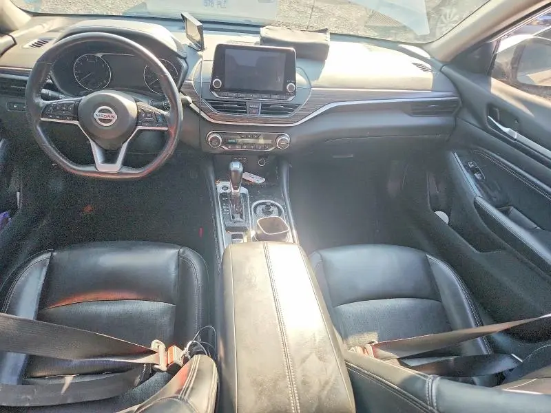 2022 NISSAN ALTIMA SL  