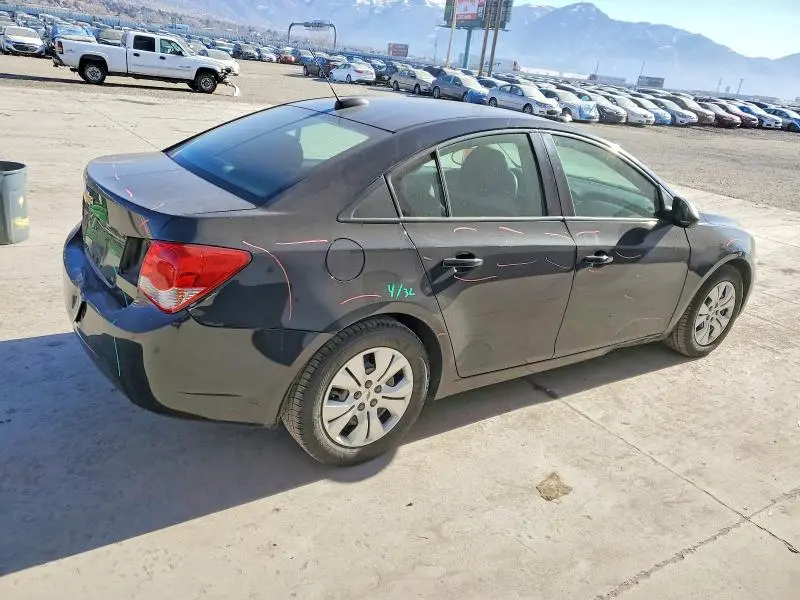 2015 CHEVROLET CRUZE LS  