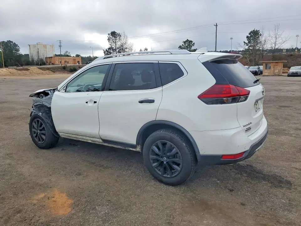 2020 NISSAN ROGUE SV  