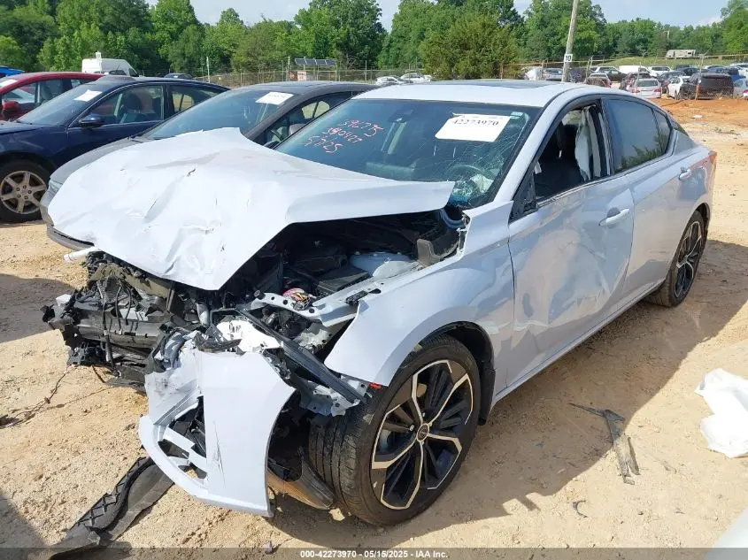 2024 NISSAN ALTIMA SR FWD