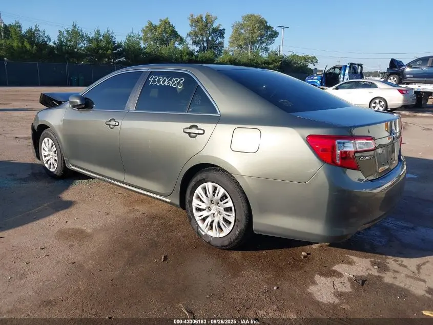 2014 TOYOTA CAMRY LE