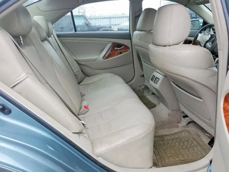 2010 TOYOTA CAMRY XLE V6  