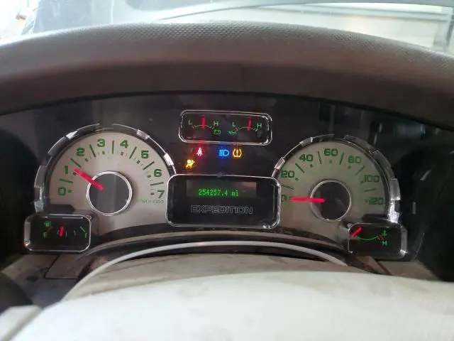 2010 FORD EXPEDITION LIMITED  