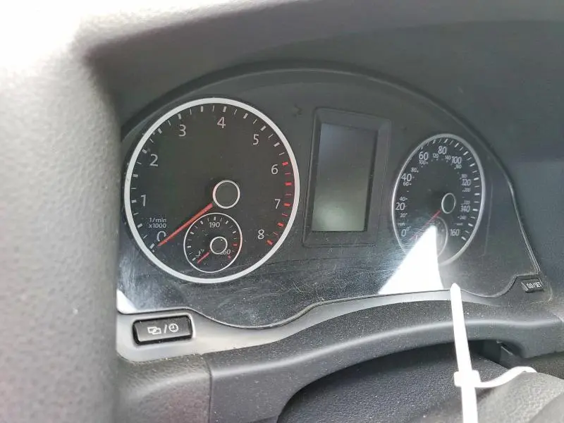 2015 VOLKSWAGEN TIGUAN S  
