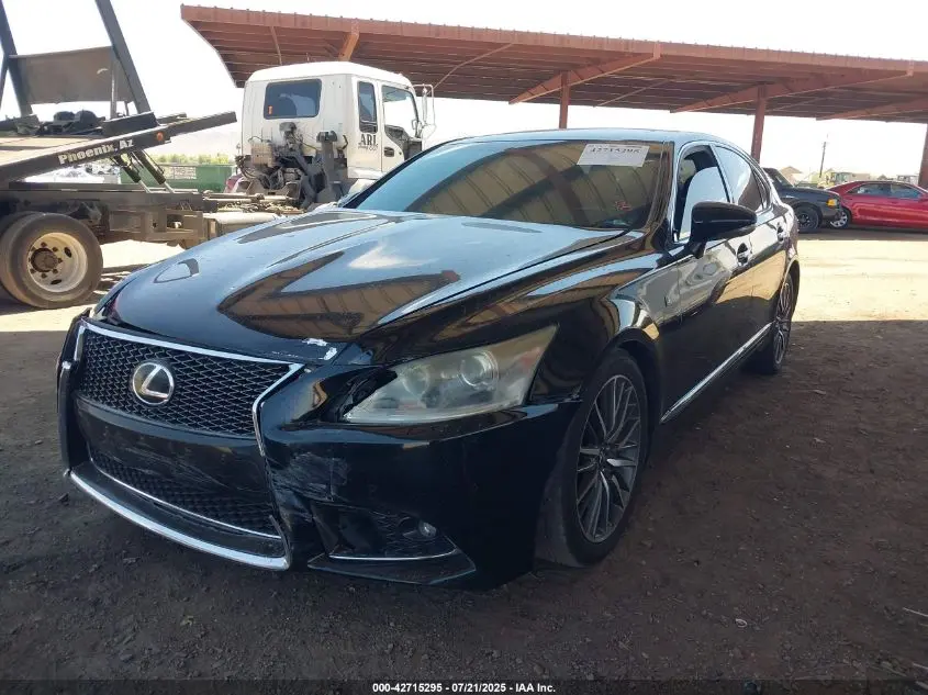 2013 LEXUS LS 460  