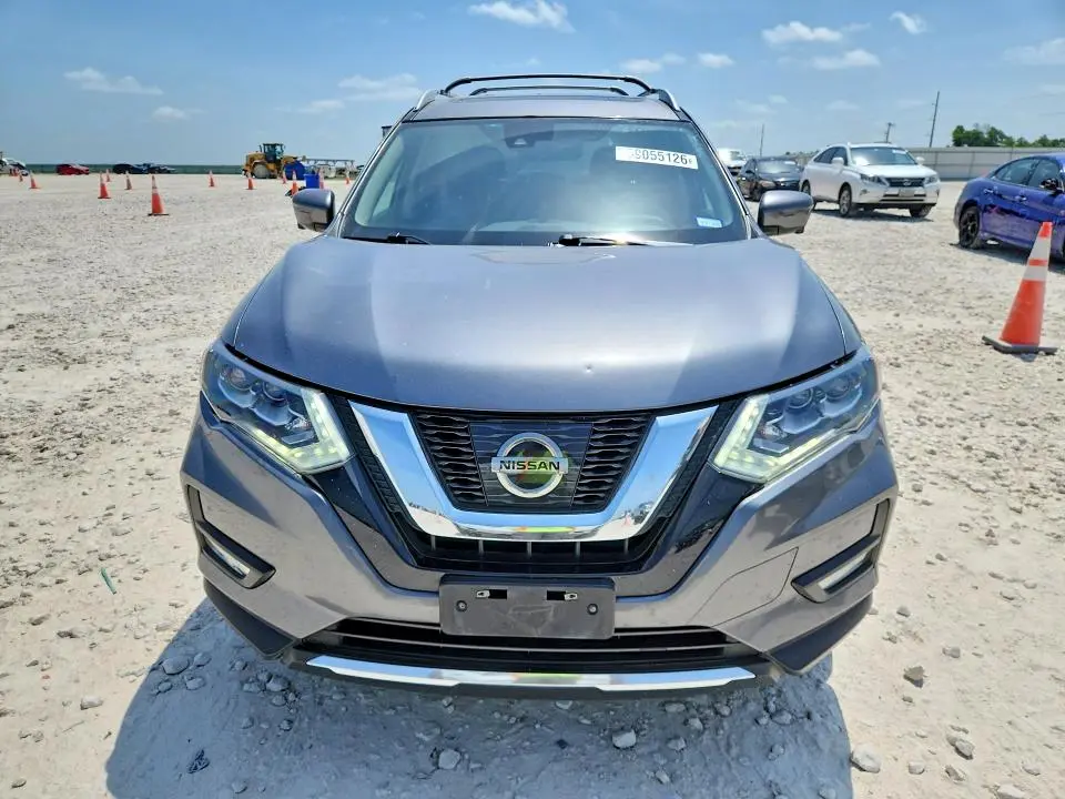 2017 NISSAN ROGUE SL  