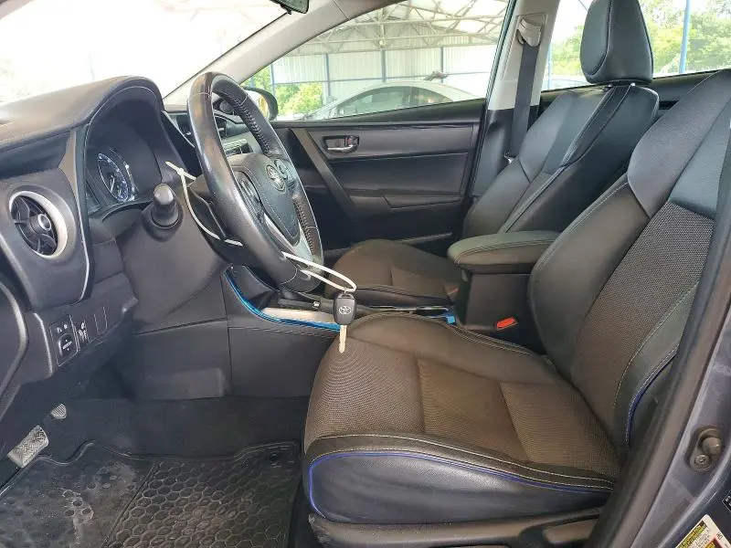 2018 TOYOTA COROLLA SE  