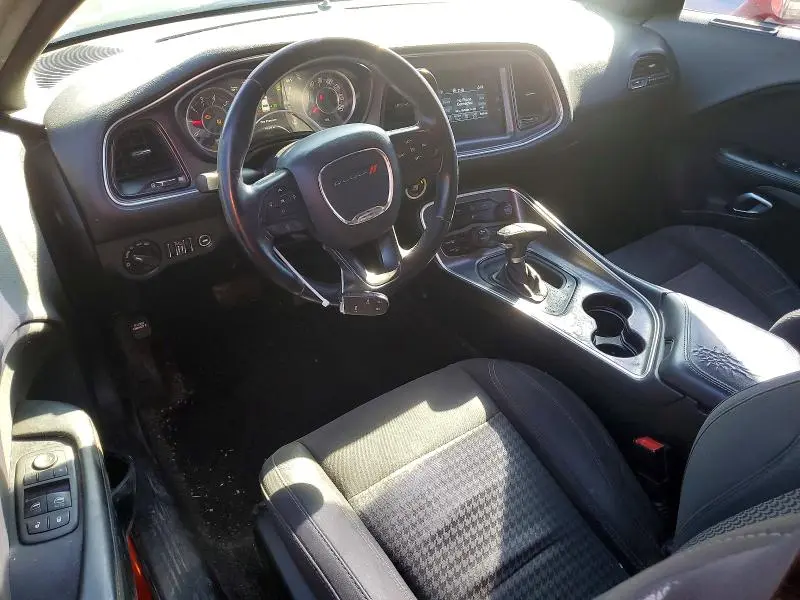 2015 DODGE CHALLENGER SXT  