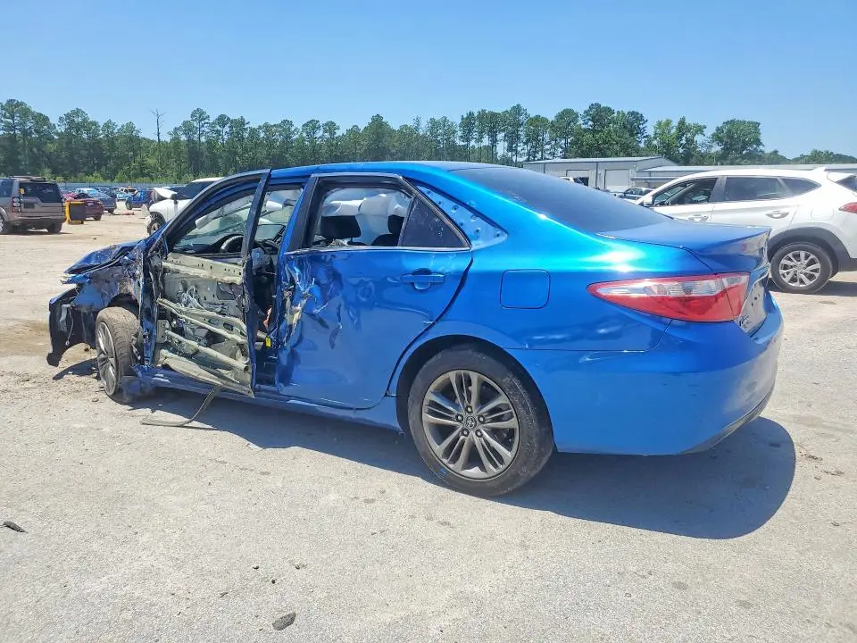 2017 TOYOTA CAMRY SE  