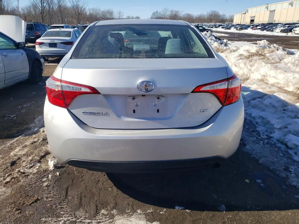 2016 TOYOTA COROLLA LE PLUS  