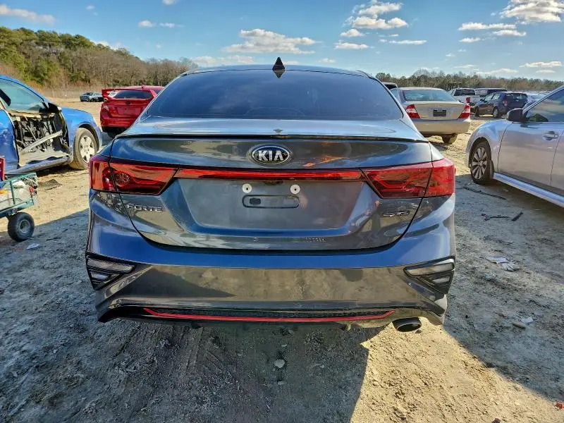 2021 KIA FORTE GT LINE  