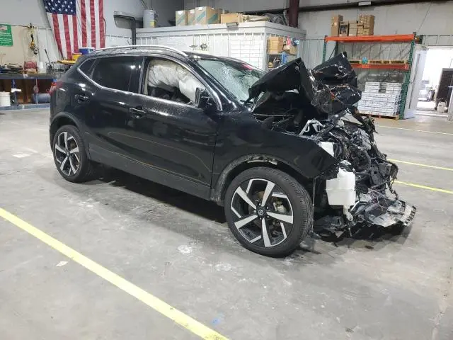 2022 NISSAN ROGUE SPORT SL  