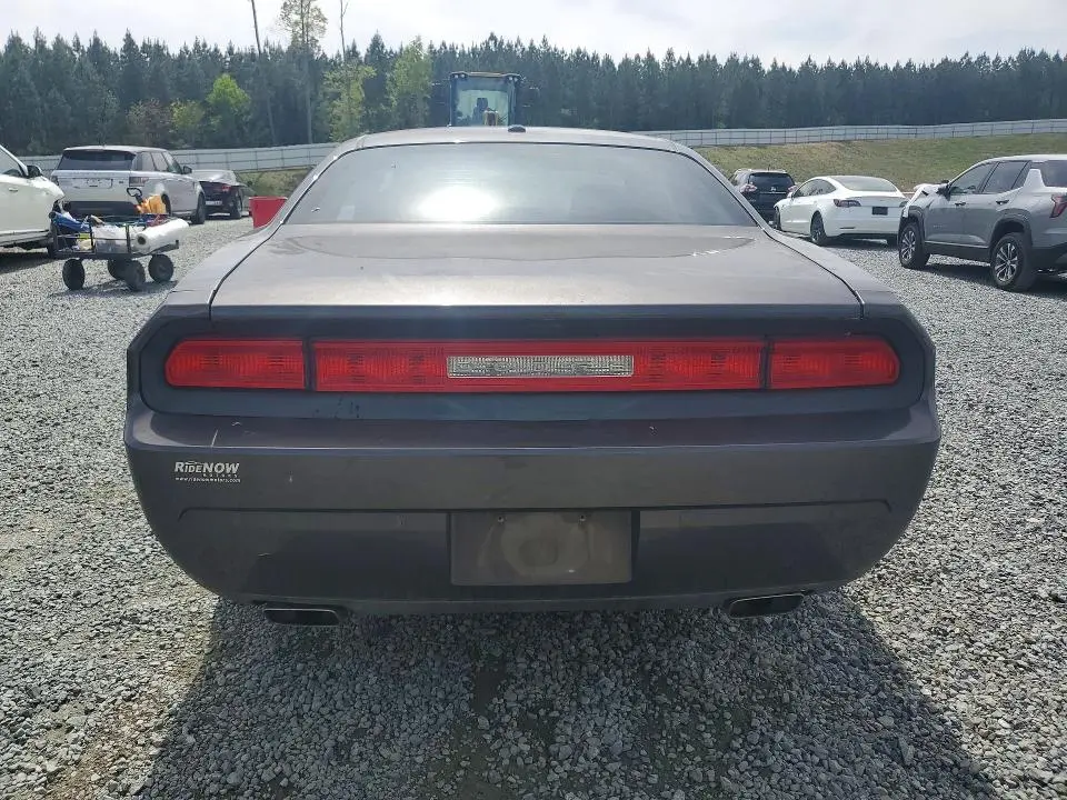 2014 DODGE CHALLENGER SXT  