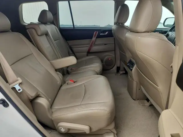 2010 TOYOTA HIGHLANDER LIMITED  