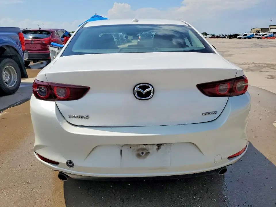 2019 MAZDA 3 PREMIUM  