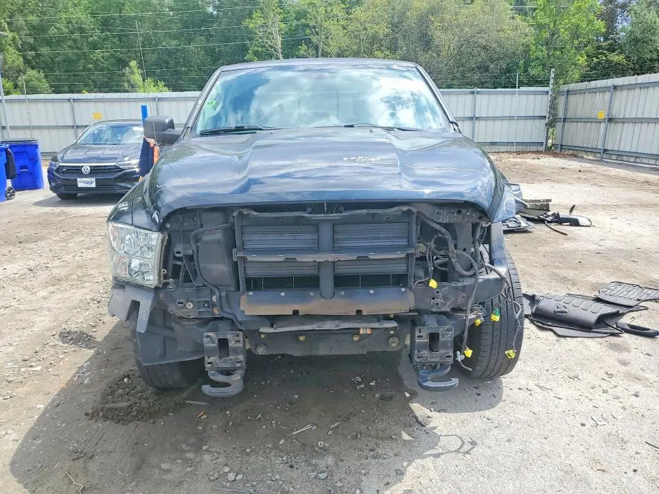 2014 RAM 1500 SLT  