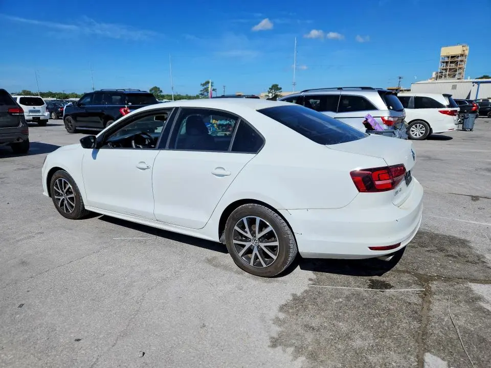 2016 VOLKSWAGEN JETTA SE  