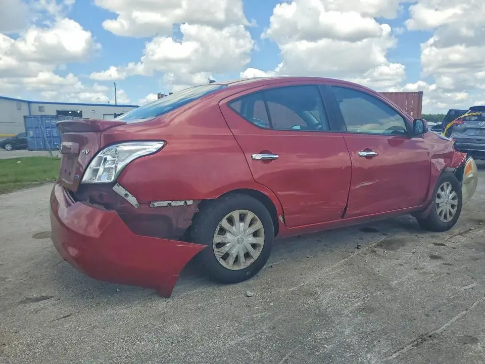 2014 NISSAN VERSA   