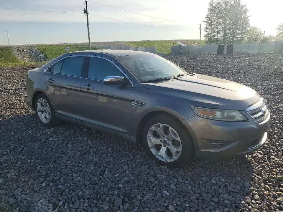 2011 FORD TAURUS LIMITED  