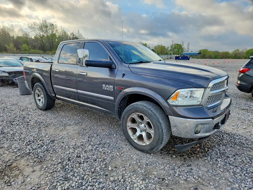 2016 RAM 1500 LARAMIE  