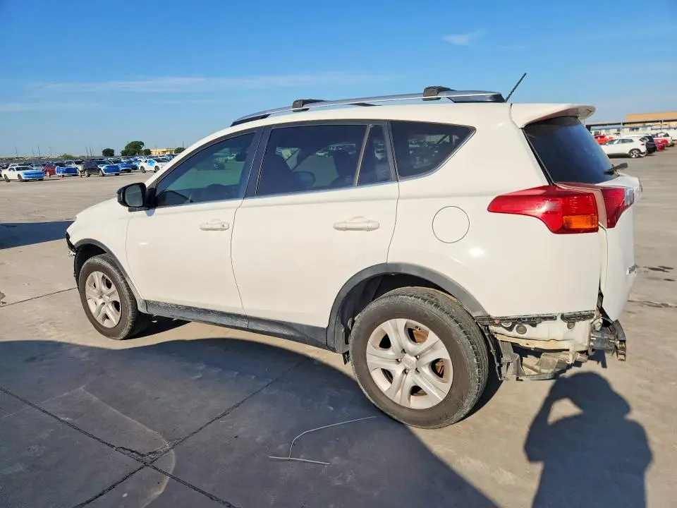 2015 TOYOTA RAV4 LE  